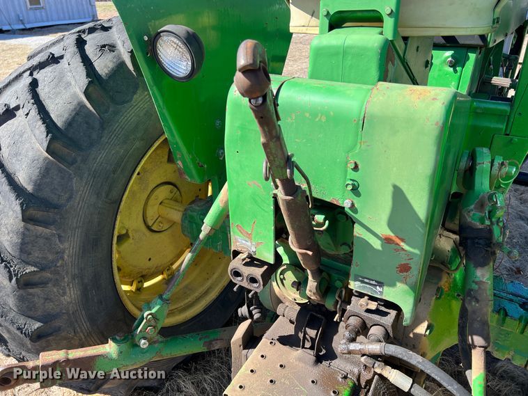 image for item KR9543 1970 John Deere 4020  tractor