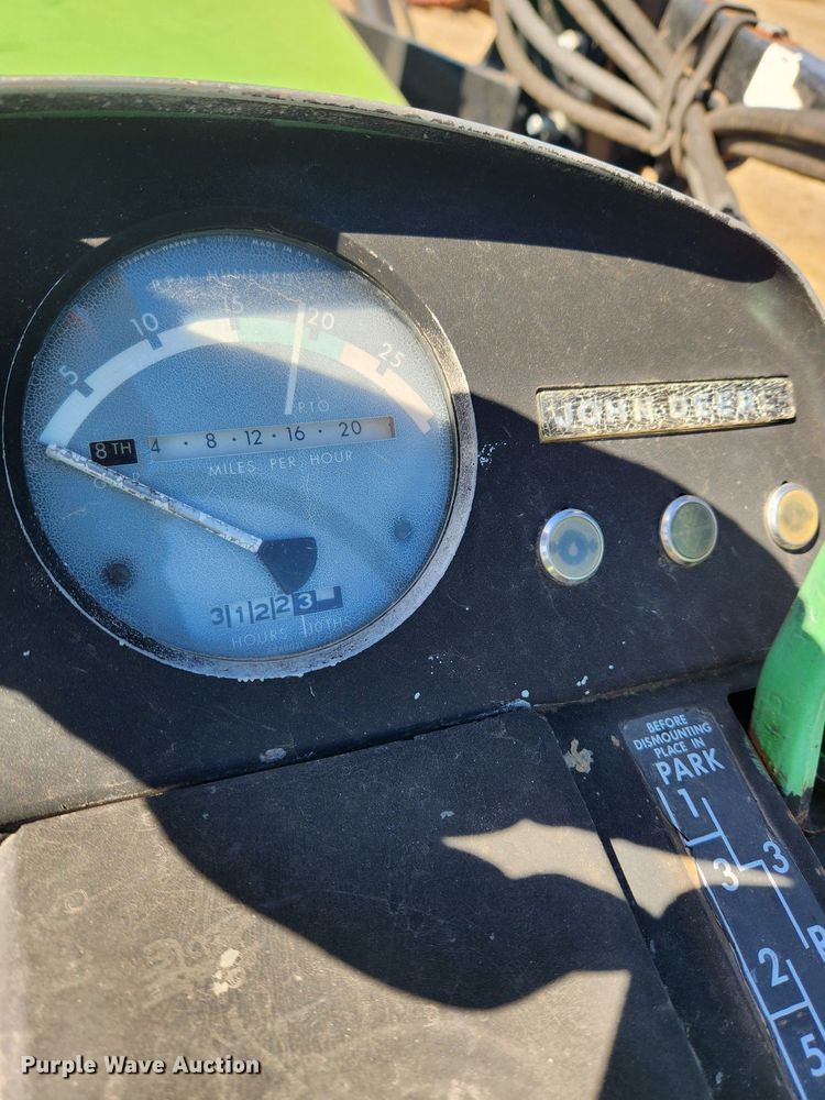 image for item KR9543 1970 John Deere 4020  tractor