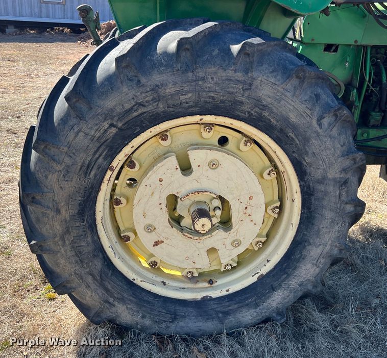 image for item KR9543 1970 John Deere 4020  tractor