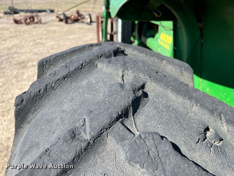 image for item KR9543 1970 John Deere 4020  tractor