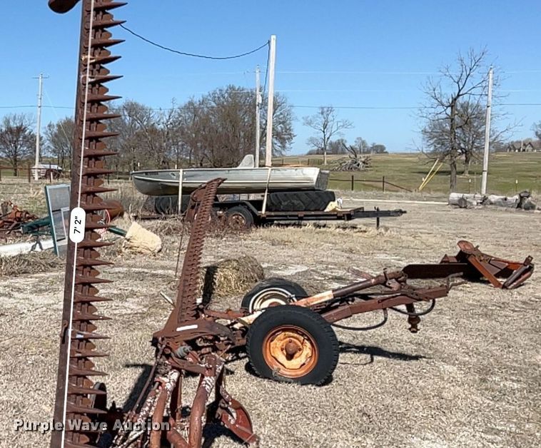 image for item KR9546 (2) sickle mowers