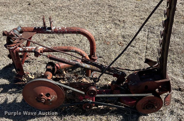 image for item KR9546 (2) sickle mowers