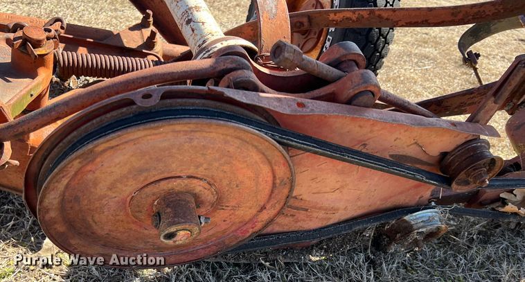 image for item KR9546 (2) sickle mowers