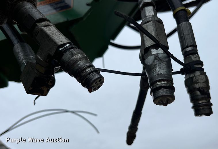 image for item LA9816 2009 John Deere 1790 planter