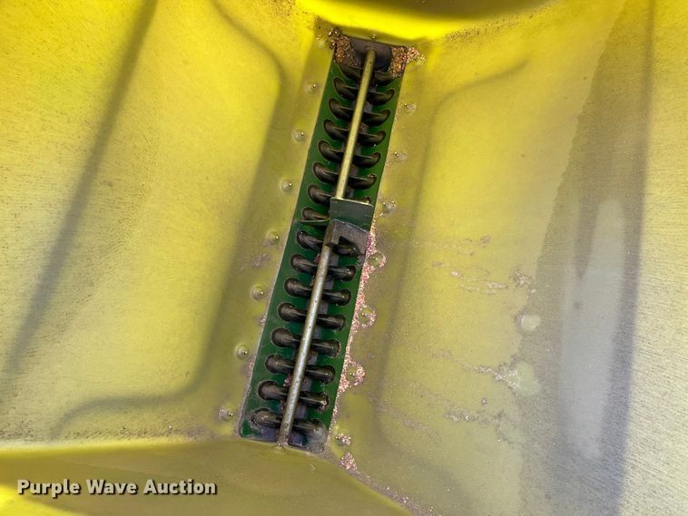 image for item LA9816 2009 John Deere 1790 planter