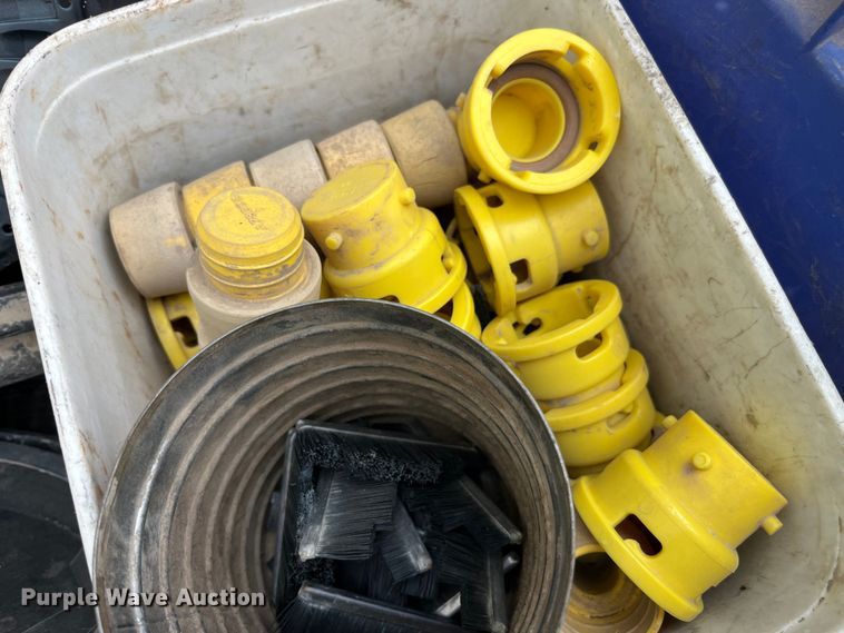 image for item LA9816 2009 John Deere 1790 planter