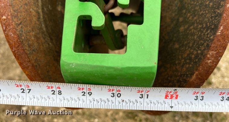 image for item LA9816 2009 John Deere 1790 planter