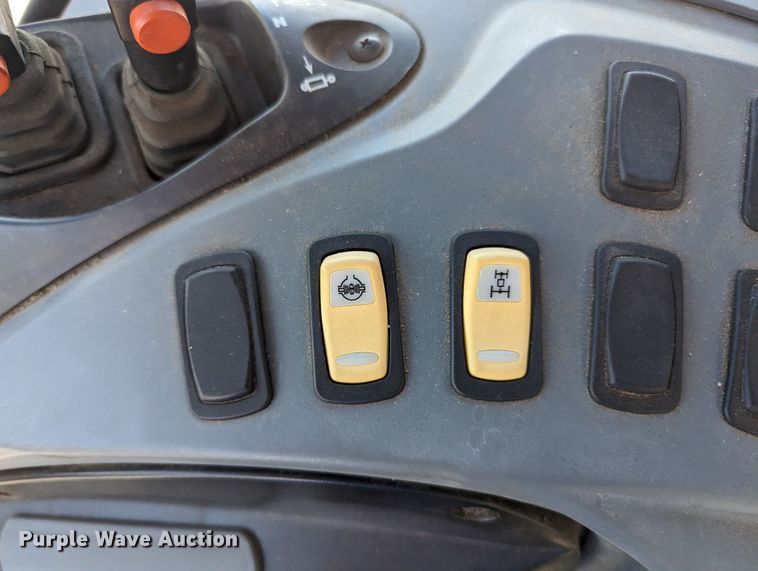 image for item LF9644 McCormick G145 Max  MFWD tractor