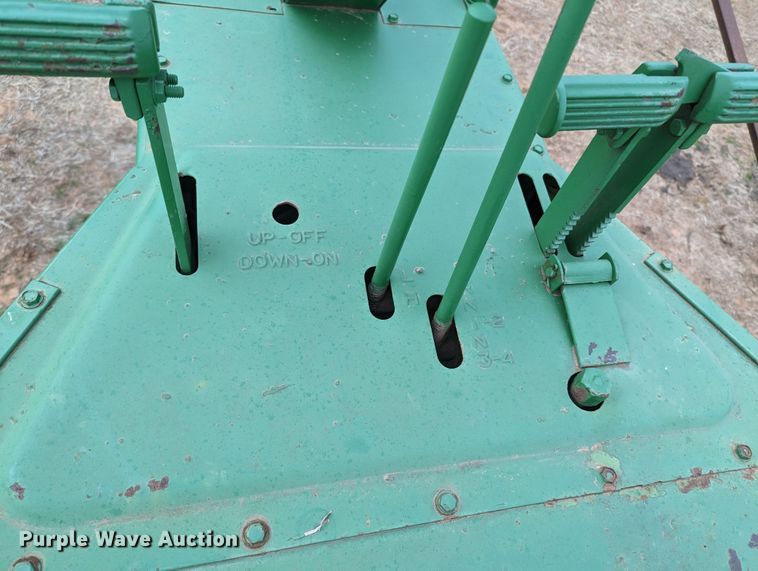 image for item LF9715 John Deere 600A  sprayer