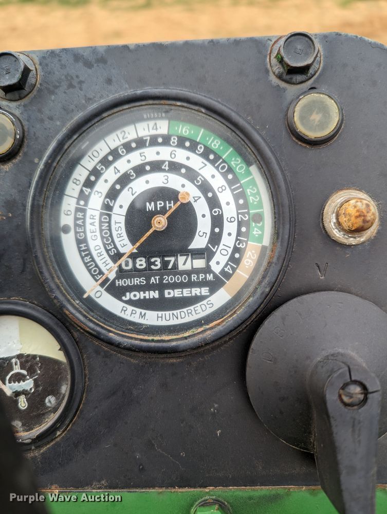 image for item LF9715 John Deere 600A  sprayer