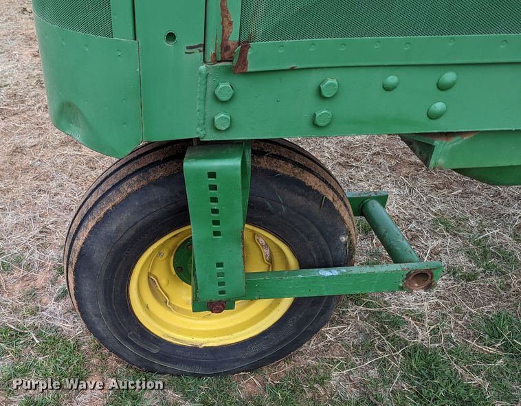 image for item LF9715 John Deere 600A  sprayer