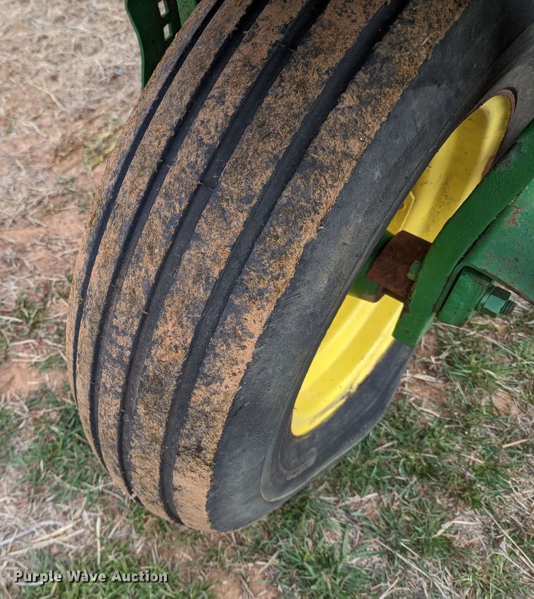 image for item LF9715 John Deere 600A  sprayer