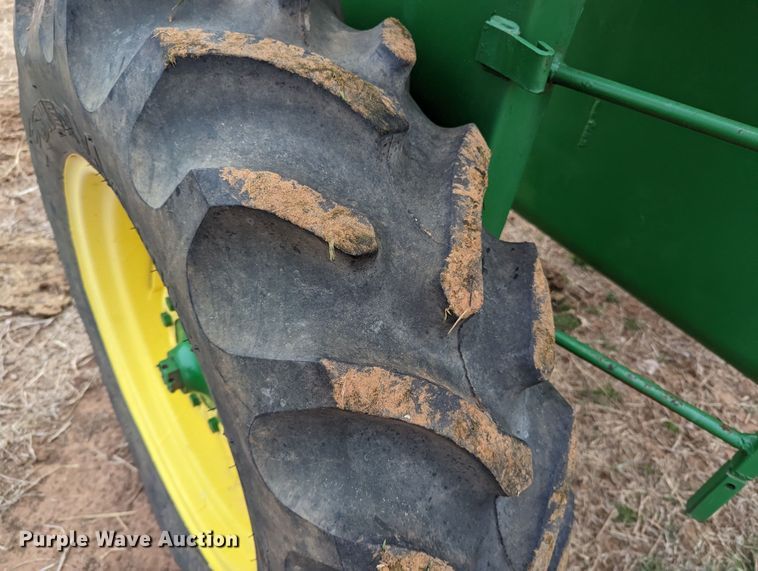 image for item LF9715 John Deere 600A  sprayer