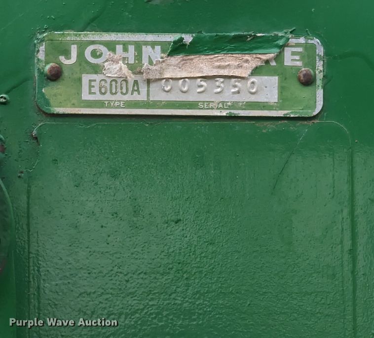 image for item LF9715 John Deere 600A  sprayer