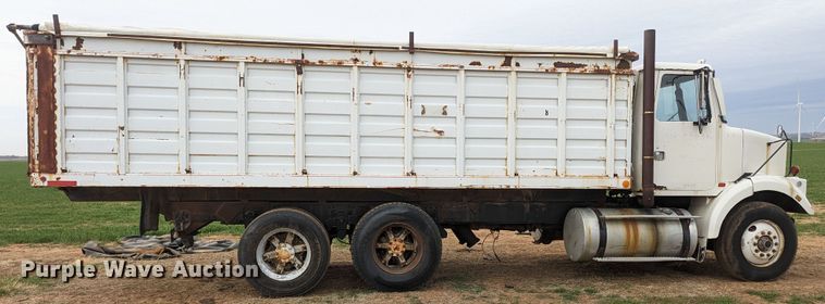 image for item LF9716 1989 White GMC WCS  grain truck