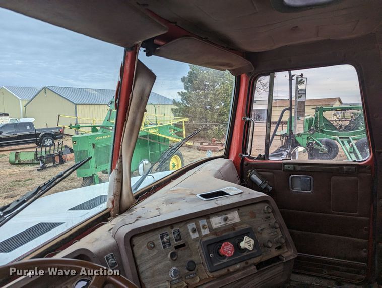 image for item LF9716 1989 White GMC WCS  grain truck