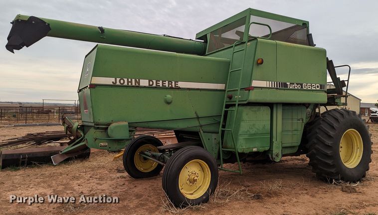 image for item LF9718 John Deere 6620 Turbo  combine