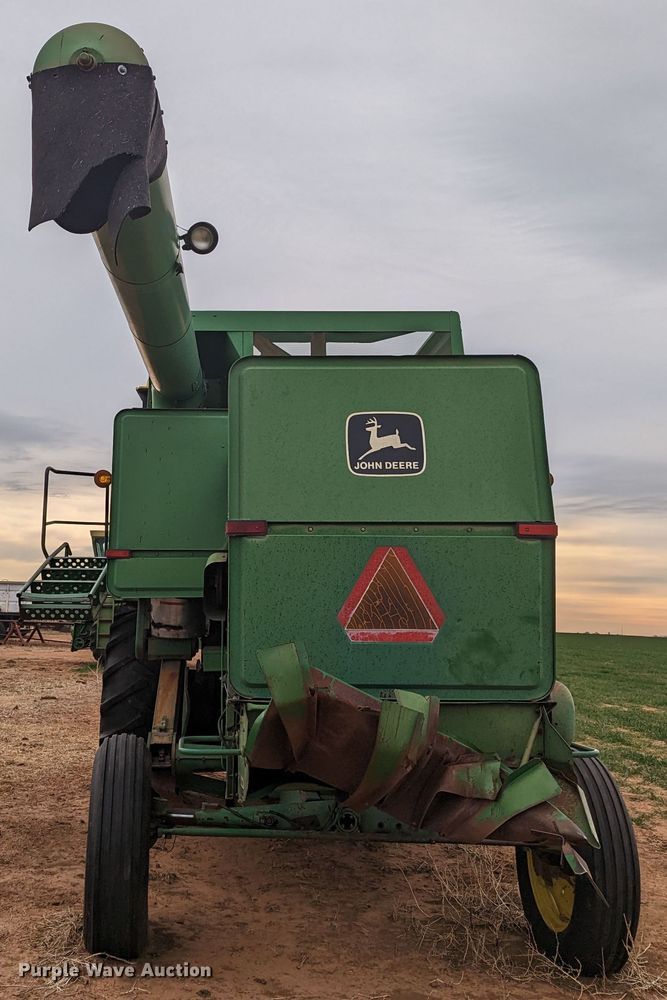 image for item LF9718 John Deere 6620 Turbo  combine