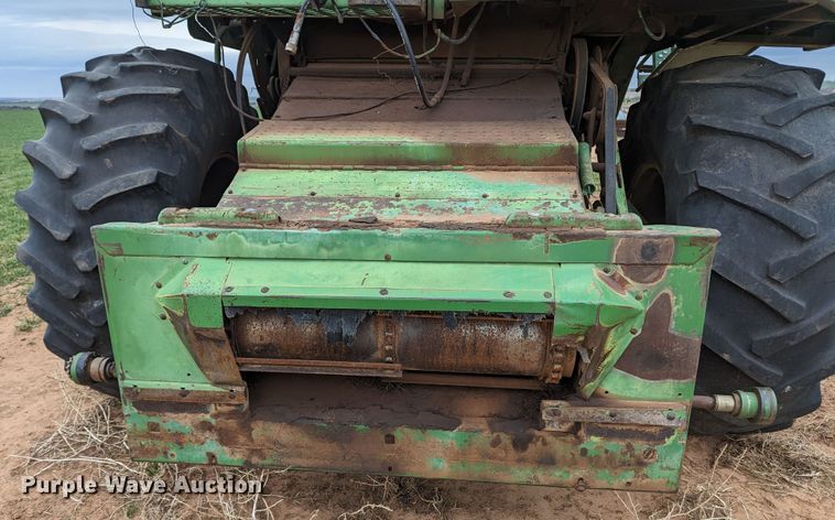 image for item LF9718 John Deere 6620 Turbo  combine