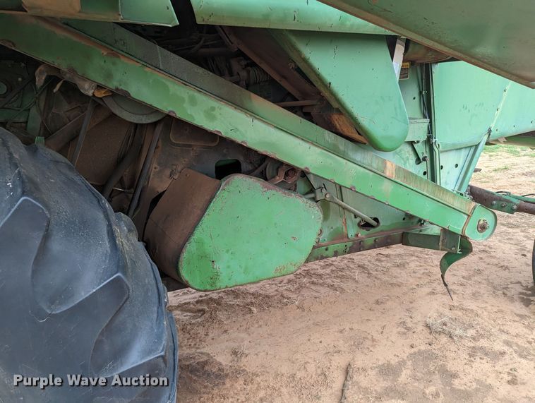 image for item LF9718 John Deere 6620 Turbo  combine