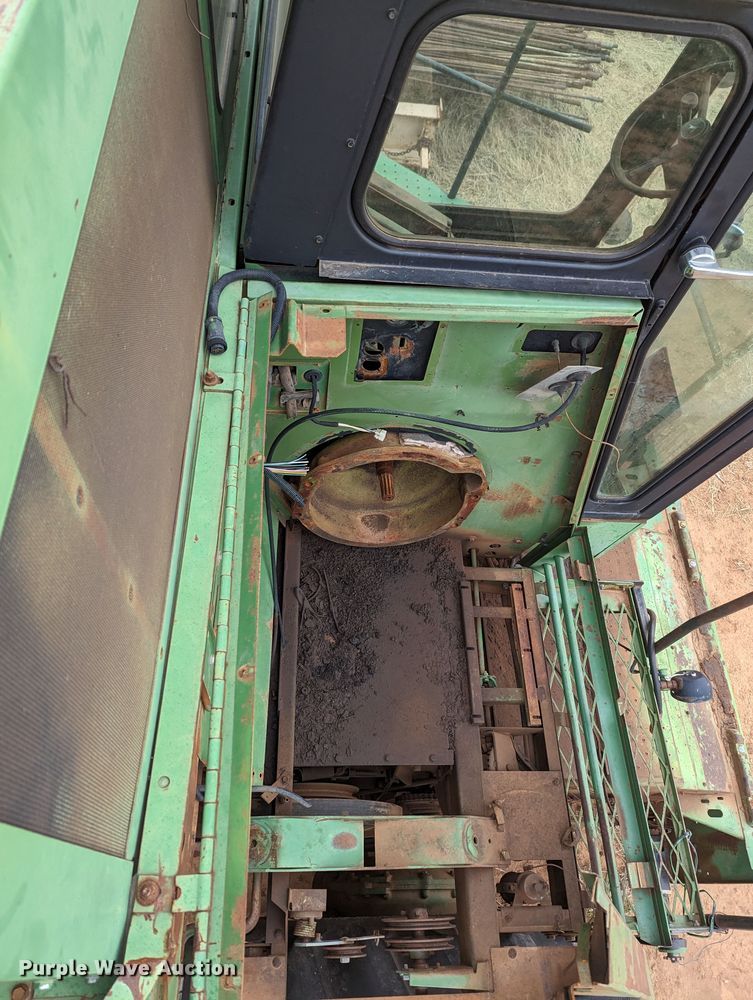 image for item LF9718 John Deere 6620 Turbo  combine