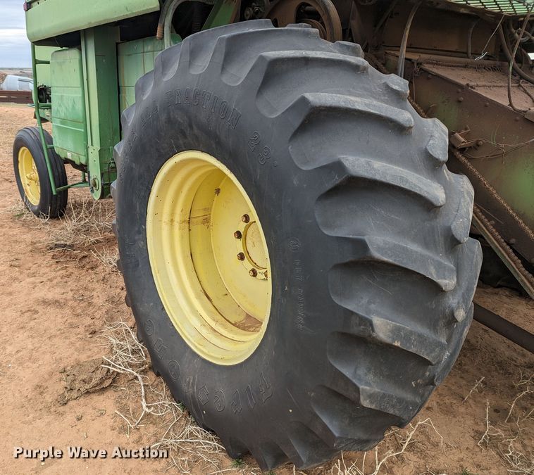 image for item LF9718 John Deere 6620 Turbo  combine