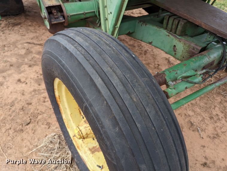 image for item LF9718 John Deere 6620 Turbo  combine