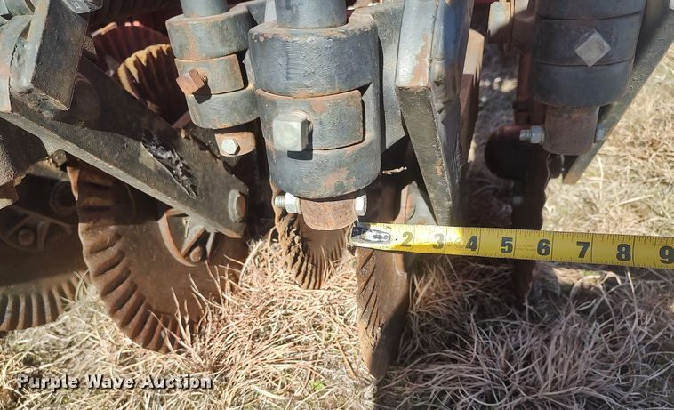 image for item LG9587 Bermuda King 8/96/N C-TILL  no-till planter