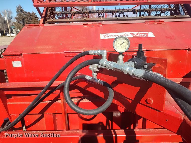 image for item LG9587 Bermuda King 8/96/N C-TILL  no-till planter