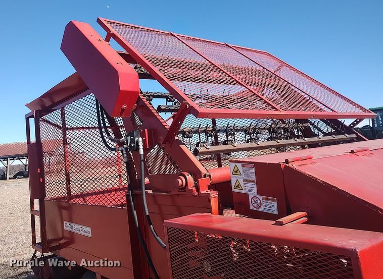 image for item LG9587 Bermuda King 8/96/N C-TILL  no-till planter