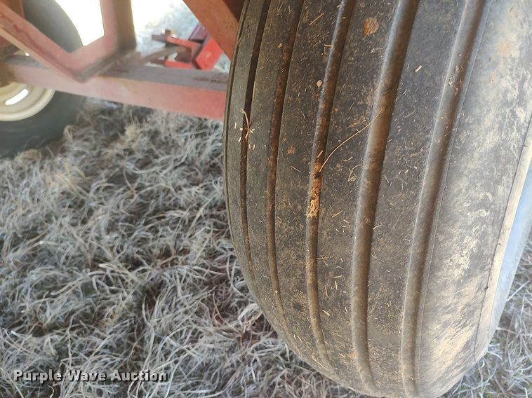 image for item LG9587 Bermuda King 8/96/N C-TILL  no-till planter