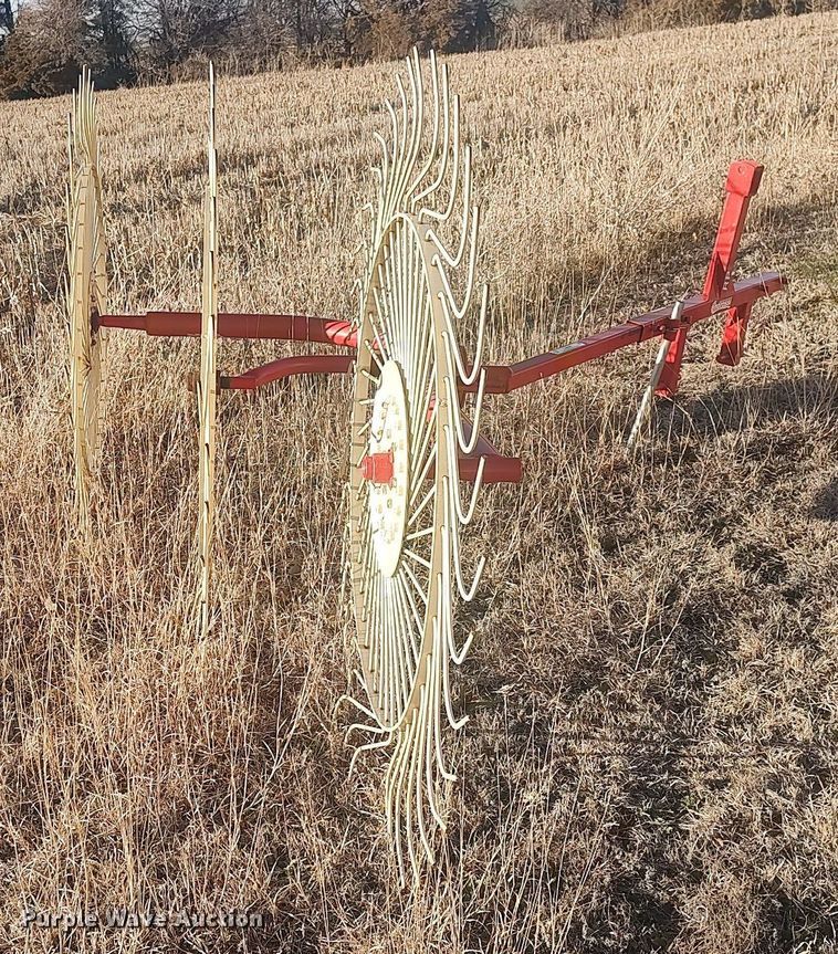 image for item LG9598 2015 Enrossi RP3 C  hay rake