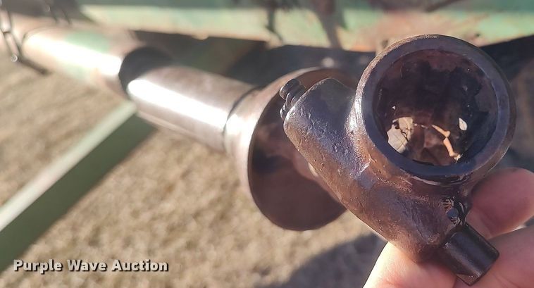 image for item LG9599 John Deere E0125  silage wagon