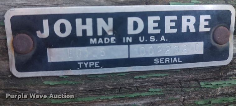 image for item LG9599 John Deere E0125  silage wagon