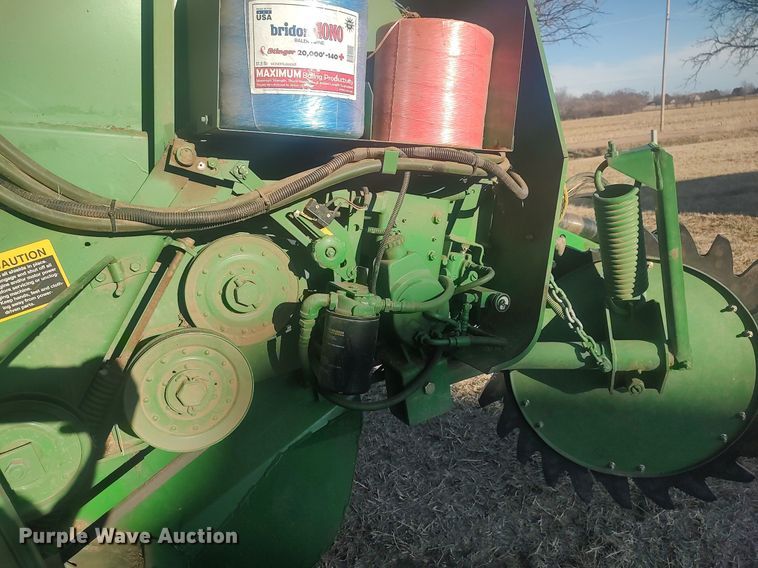 image for item LG9600 John Deere 435  round baler