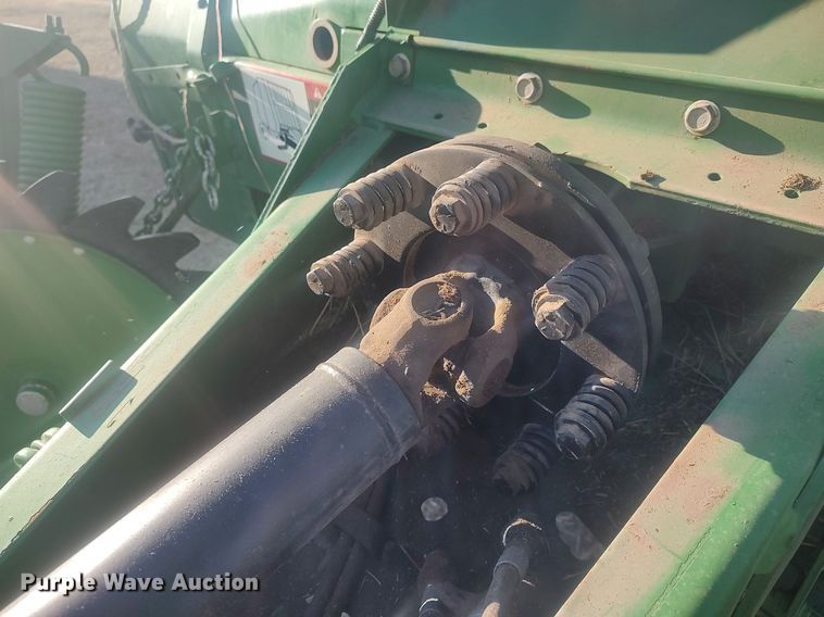 image for item LG9600 John Deere 435  round baler