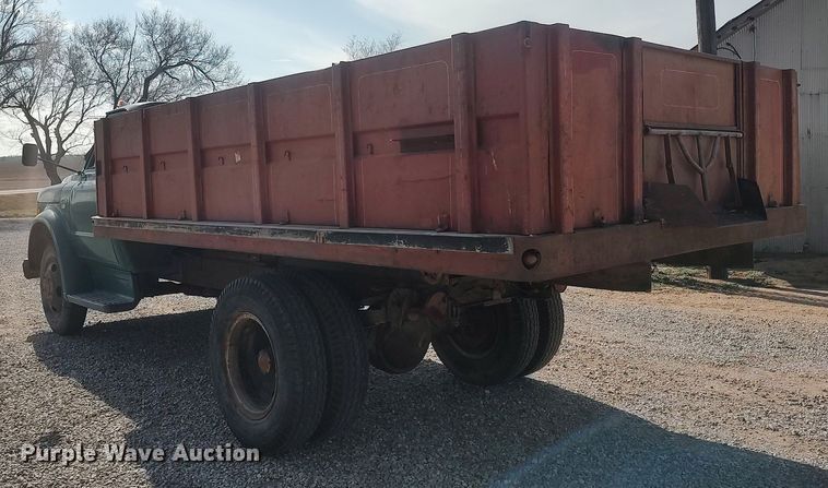 image for item LG9624 1968 Chevrolet  grain truck