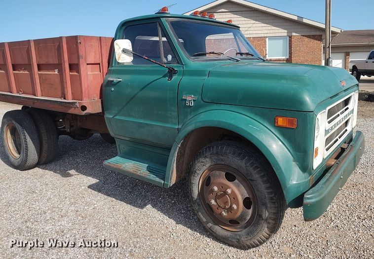 image for item LG9624 1968 Chevrolet  grain truck