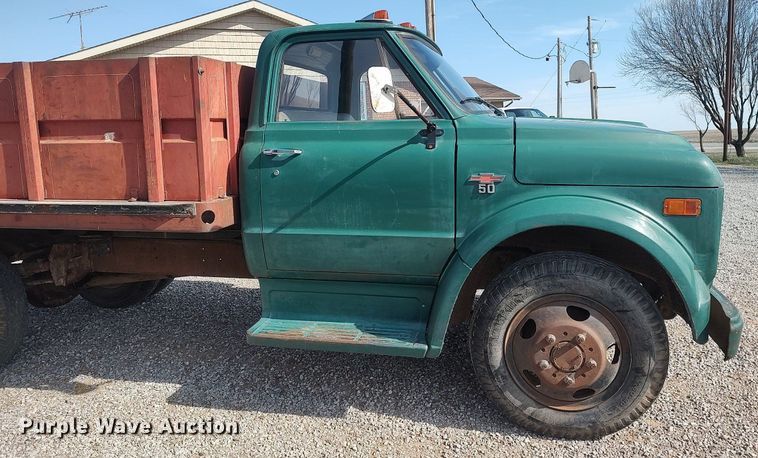 image for item LG9624 1968 Chevrolet  grain truck
