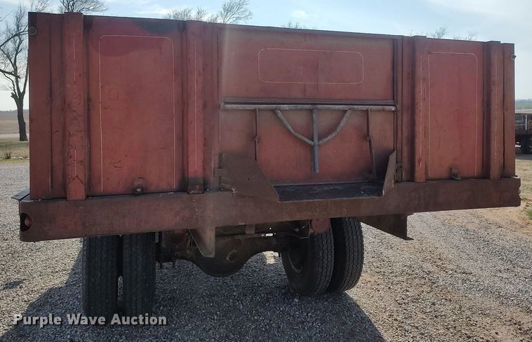 image for item LG9624 1968 Chevrolet  grain truck