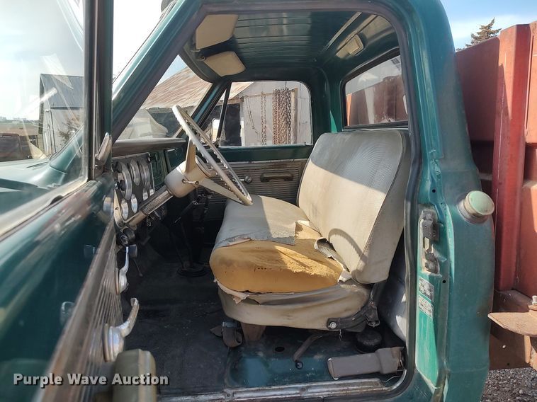 image for item LG9624 1968 Chevrolet  grain truck
