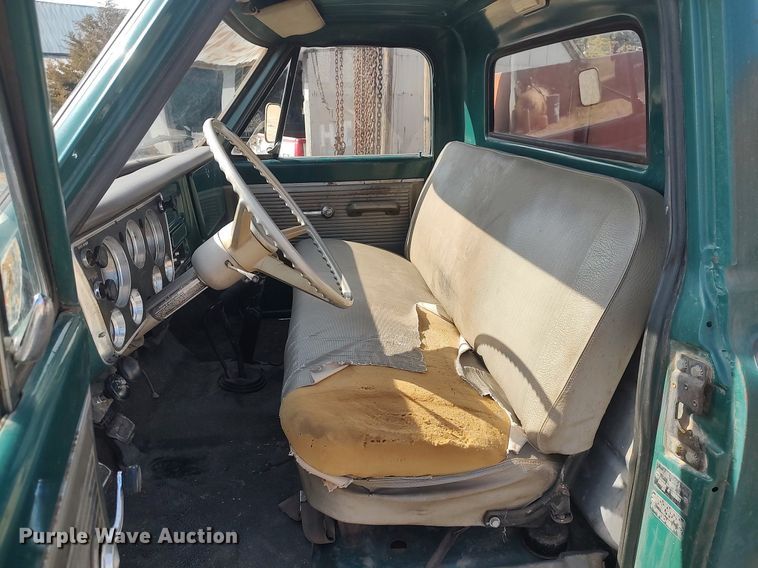 image for item LG9624 1968 Chevrolet  grain truck