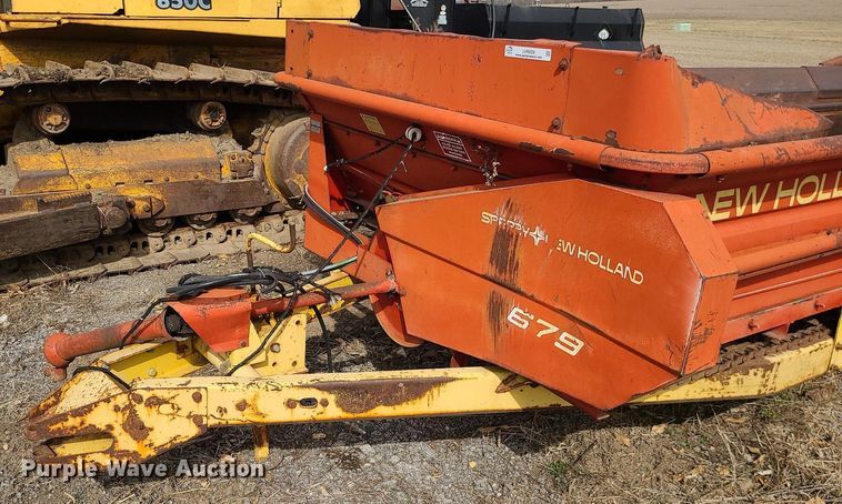 image for item LH9828 New Holland 679  manure spreader