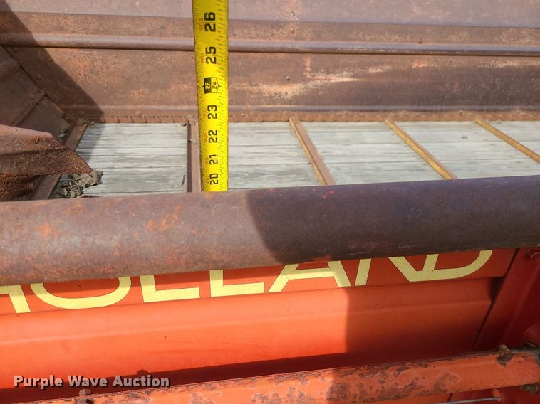 image for item LH9828 New Holland 679  manure spreader