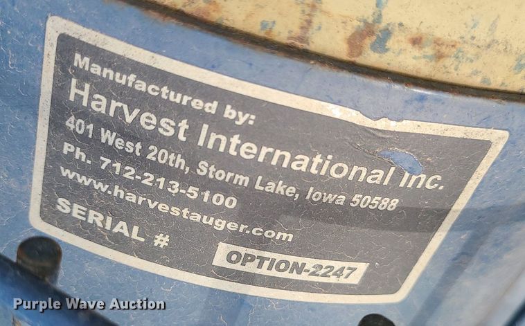 image for item LH9831 Harvest International T1032  auger