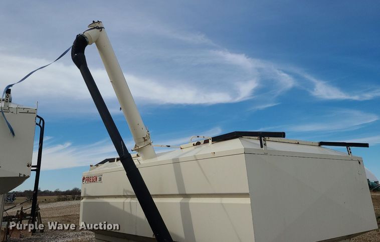 image for item LH9832 Friesen 330  seed tender