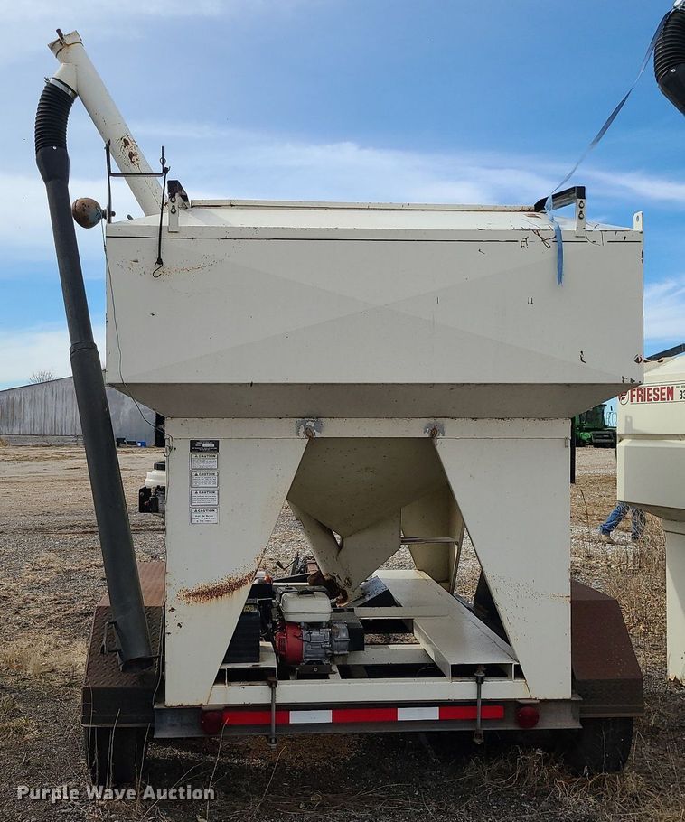 image for item LH9833 Friesen 107R220  tender box