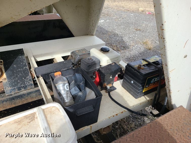 image for item LH9833 Friesen 107R220  tender box