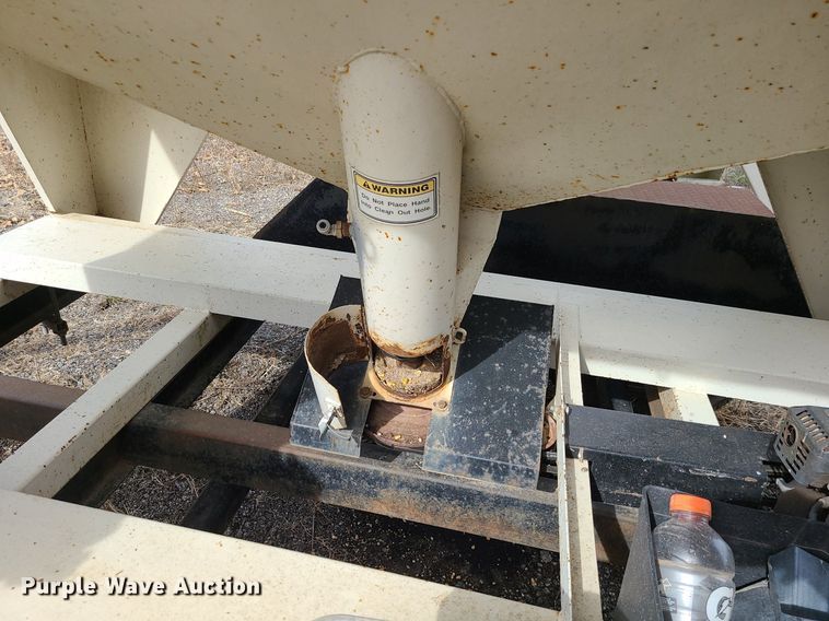 image for item LH9833 Friesen 107R220  tender box