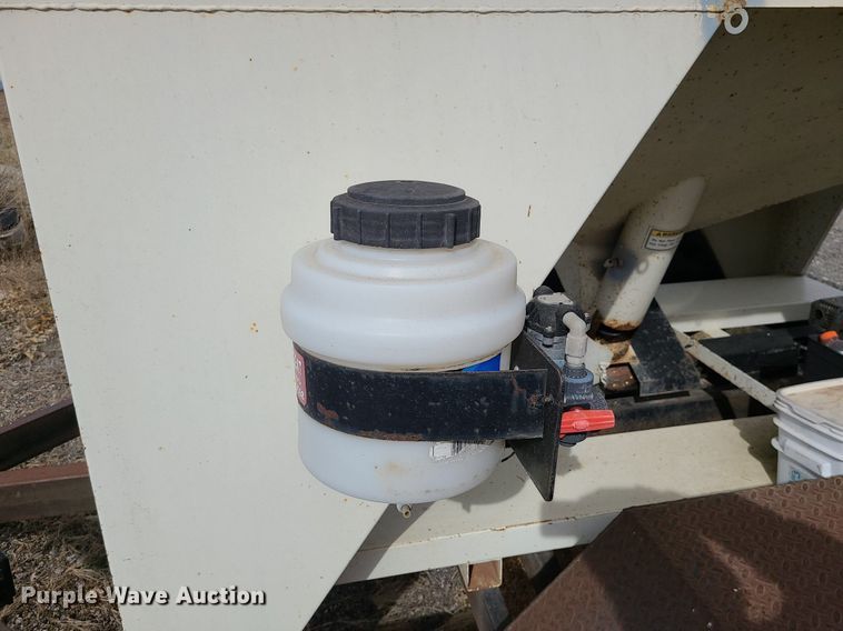 image for item LH9833 Friesen 107R220  tender box